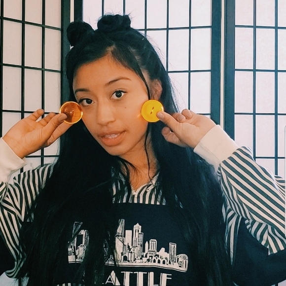 Akemi - Picture 2 of 3